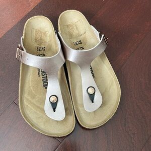 Birkenstock Gizeh rose gold